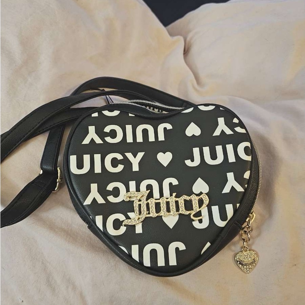 black & white heart shaped juicy couture bag